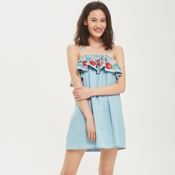 ✨PRICE DROP✨ Topshop Denim Blue Flower Dress - Picture 2 of 5